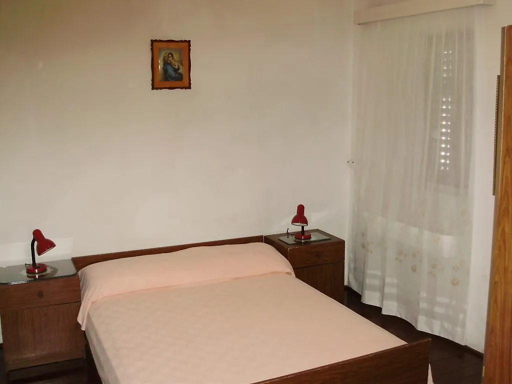 Vendégház Holiday Home Rina Osor